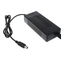 Original intern batterioplader til Navee S65C, Egret Ey! 3, Yadea Artist eller lignende el-løbehjul  - 1 Passer til Navee S65C, 
