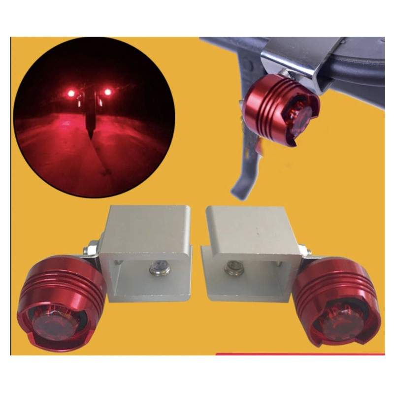 Komplet zadnjih opozorilnih stranskih luči.  - 7 Komplet zadnjih opozorilnih stranskih luči.
Namestite dodaten komplet zadnjih o