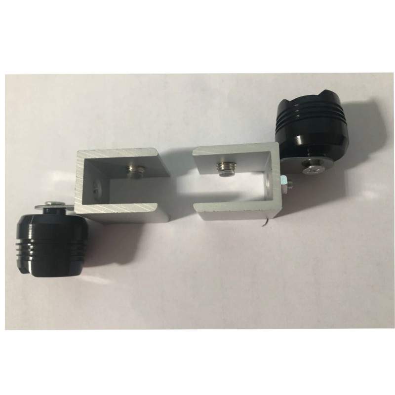 Komplekt zadnikh gabaritnykh ogney.  - 11 Komplekt zadnikh gabaritnykh ogney.
Ustanovit' dopolnitel'nyy komplekt zadnikh signal'