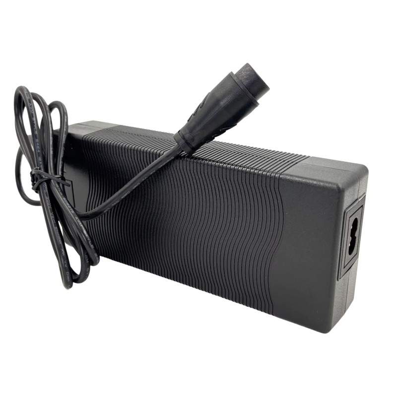 Laturi Minimoottoreille 58.1V 2A Mini Scooter Dualtron LP-16 3-napainen eristetty liitin Minimotors - 3  